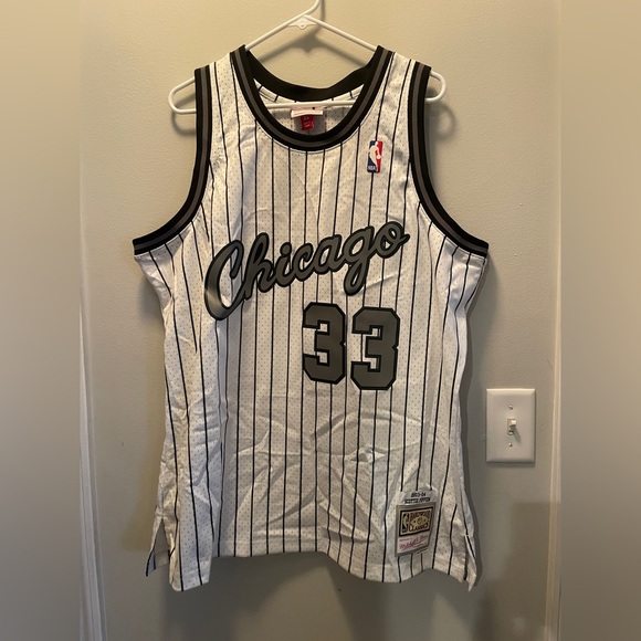 Mitchell & Ness Chicago Scottie Pippen Striped Jersey - Black and White - Picture 1 of 5